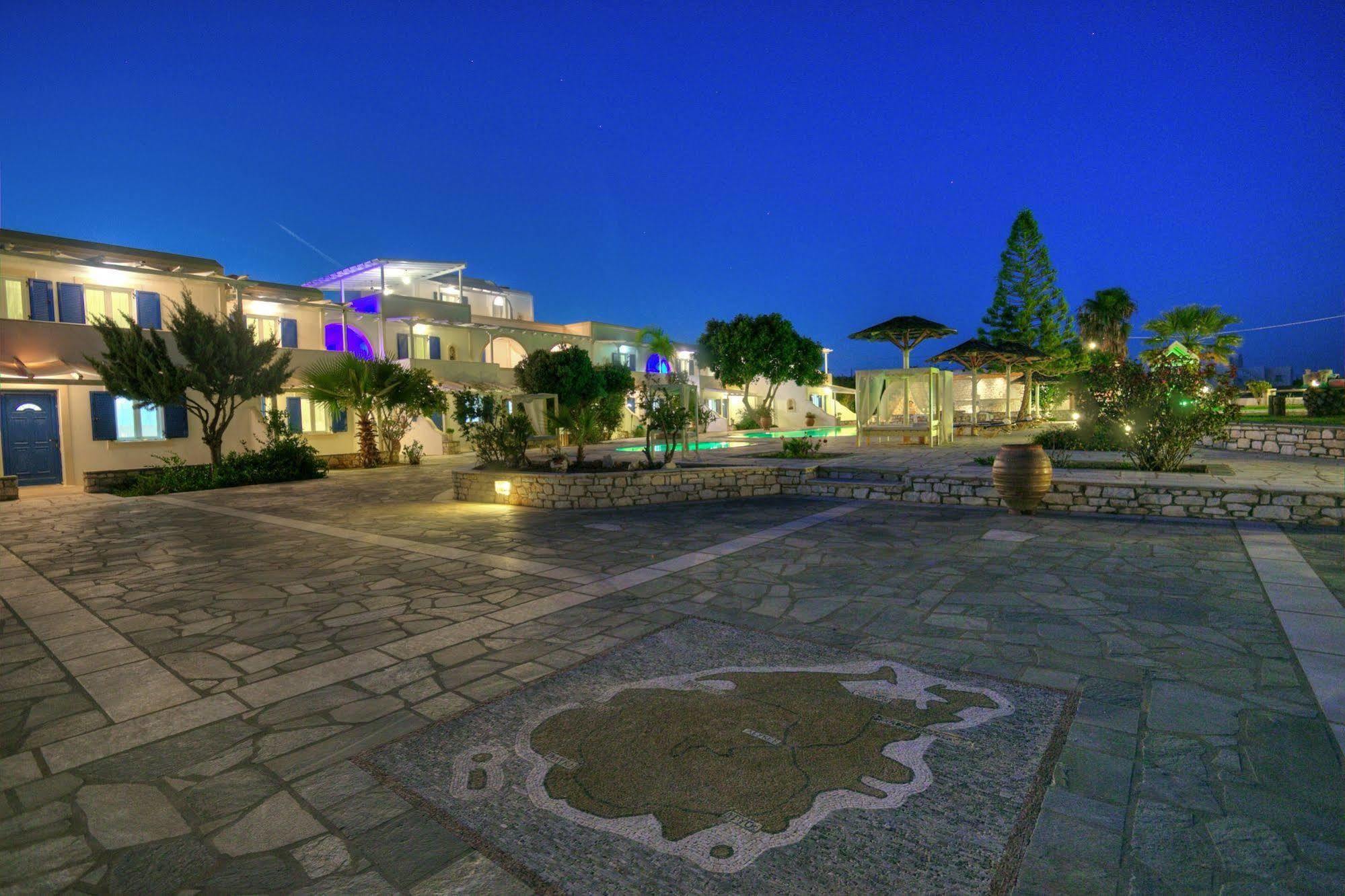 Fyrogenis Palace Парос Екстериор снимка